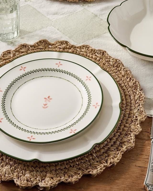 Dining Plates